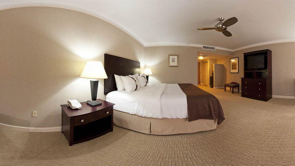 Holiday Inn Baton Rouge College Drive I-10 By Ihg Экстерьер фото