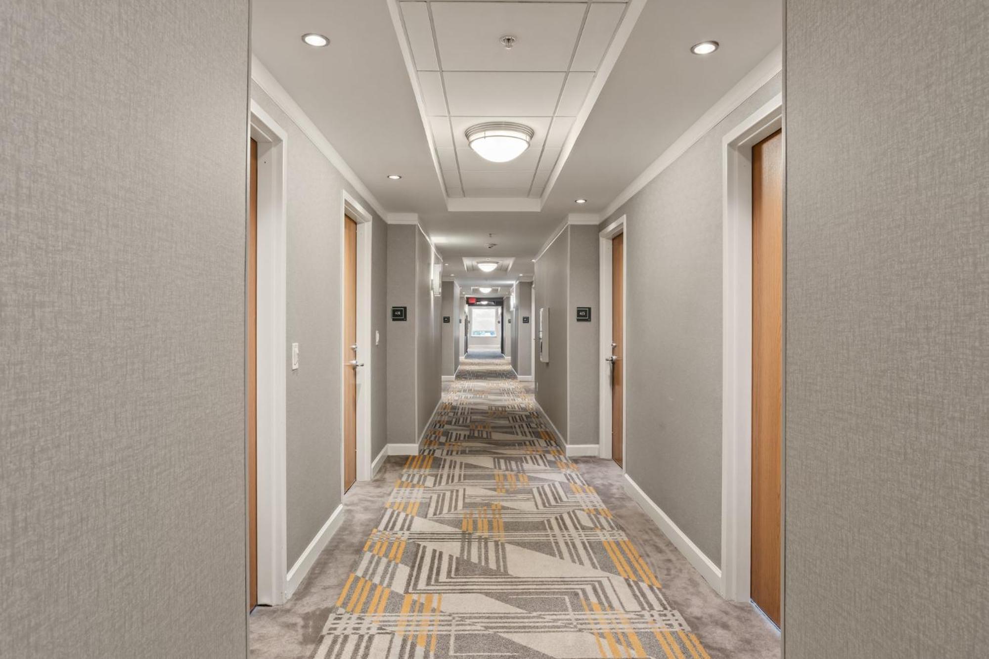 Holiday Inn Baton Rouge College Drive I-10 By Ihg Экстерьер фото