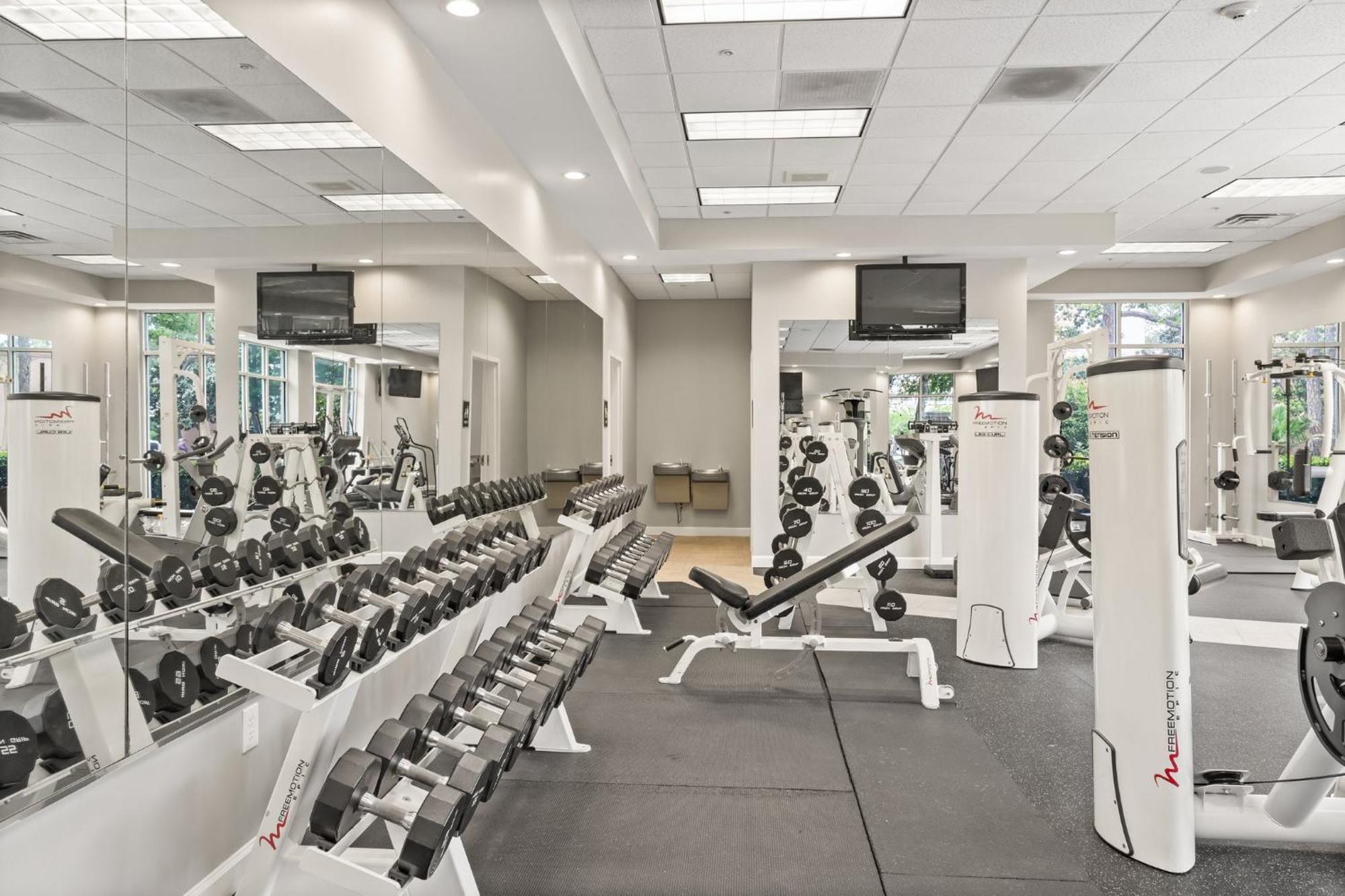 Holiday Inn Baton Rouge College Drive I-10 By Ihg Экстерьер фото