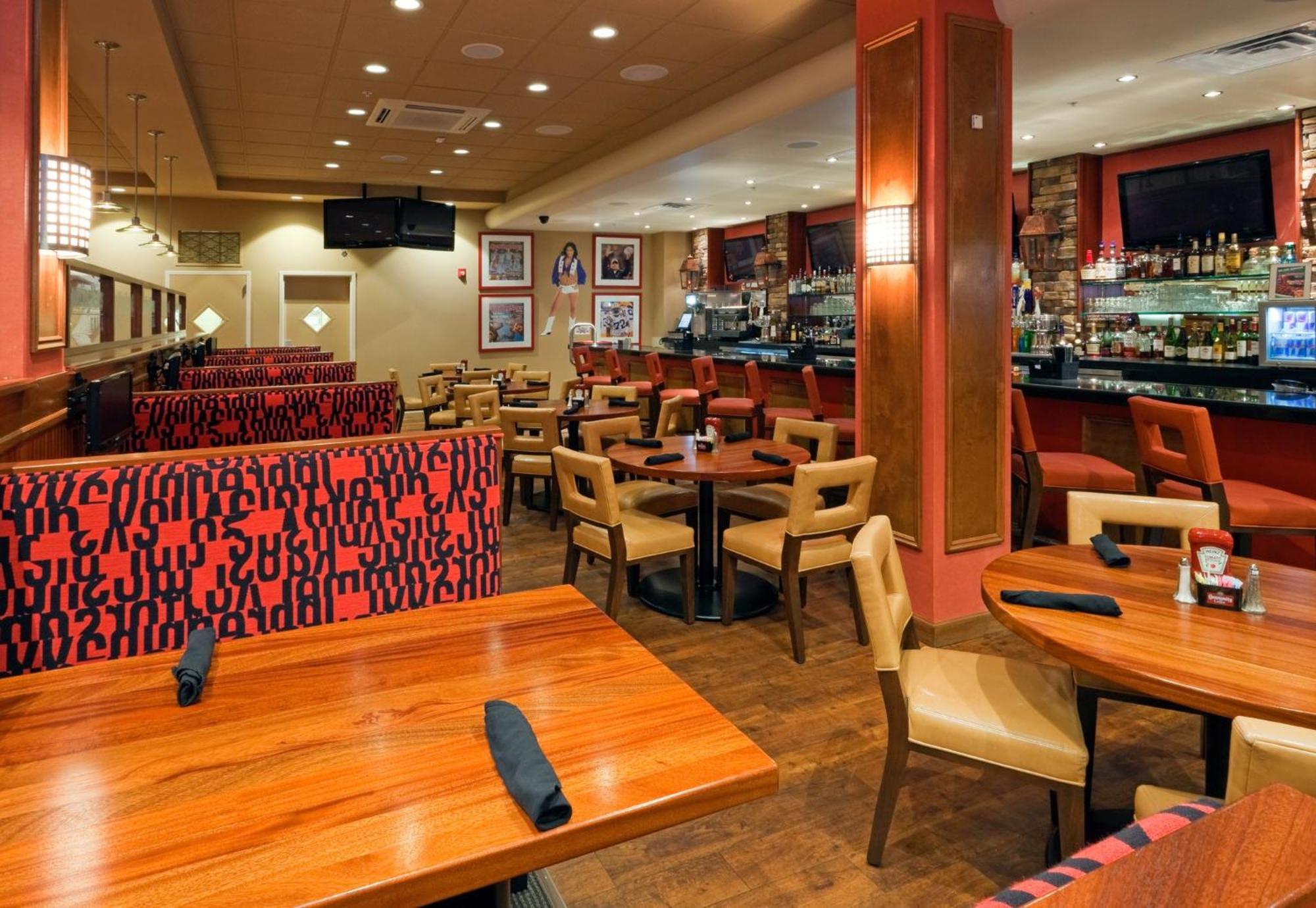 Holiday Inn Baton Rouge College Drive I-10 By Ihg Экстерьер фото