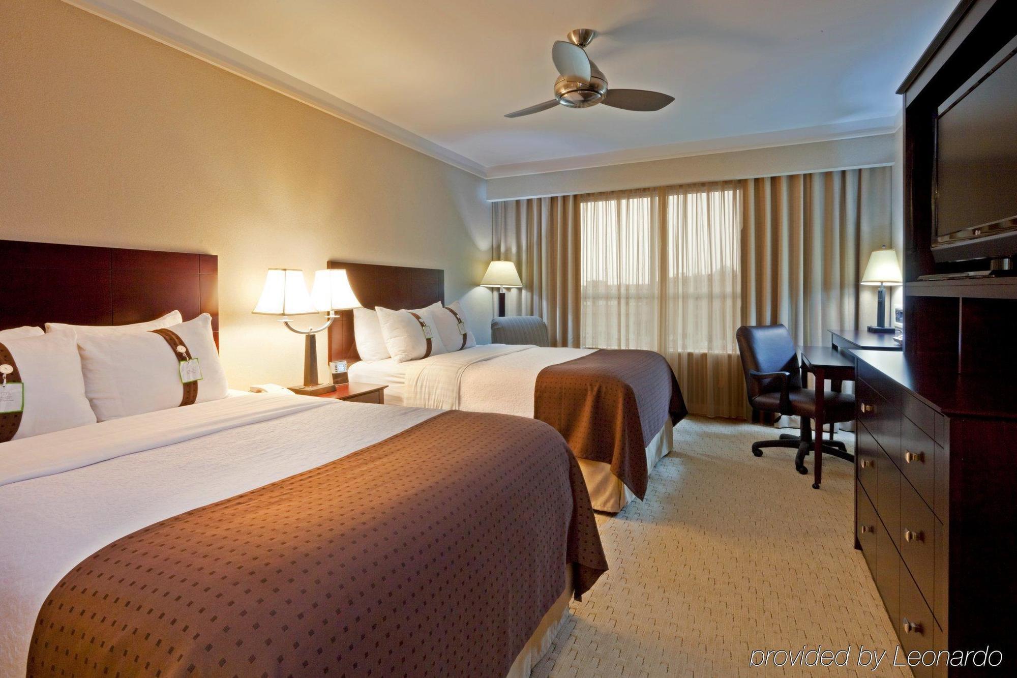 Holiday Inn Baton Rouge College Drive I-10 By Ihg Номер фото